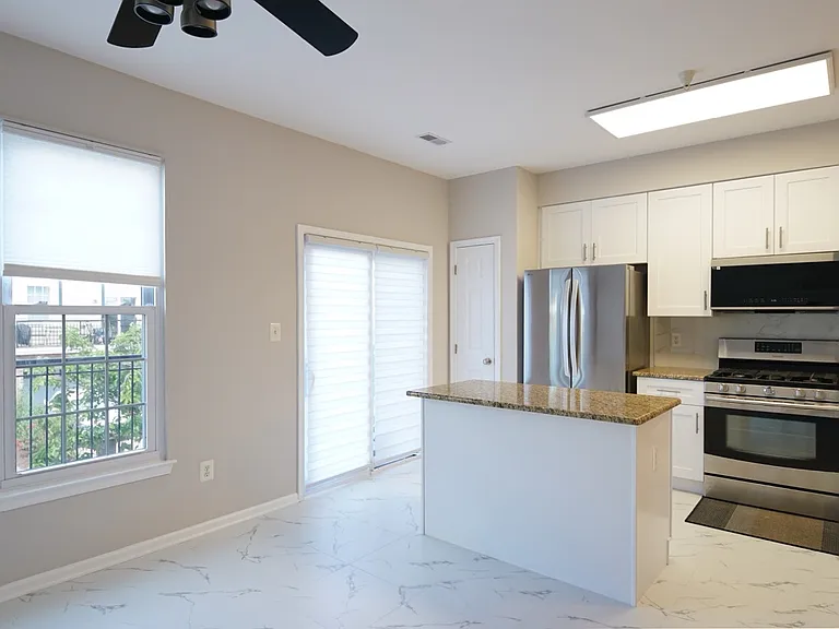 9423 Fields Rd — Photo 16