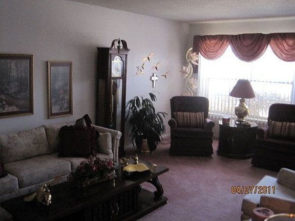 3rd image of 4022 Melody Ln
