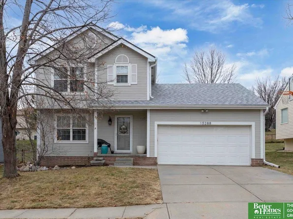 15288 Wirt St, Omaha, NE 68116