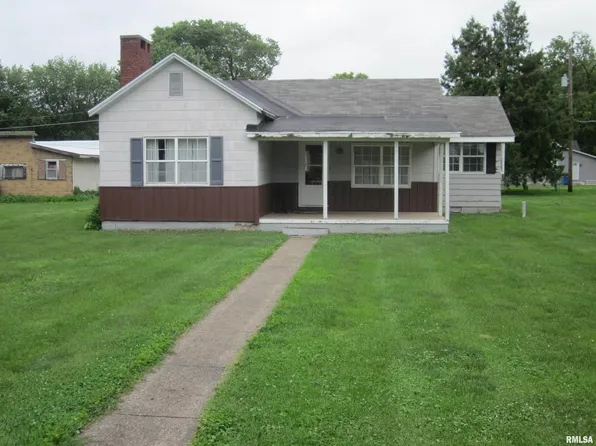 506 W Arch St, Mason City, IL 62664
