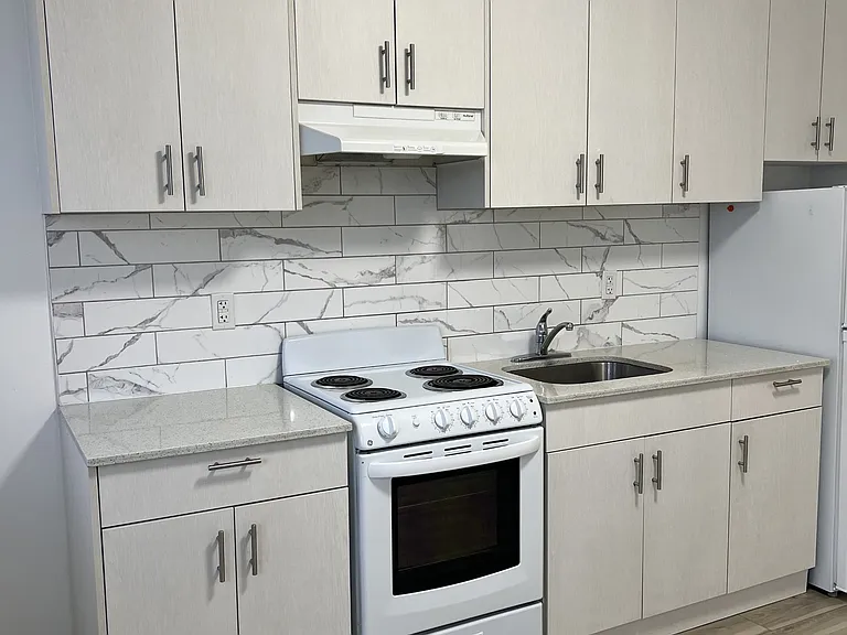 630 Cummings Ave — Photo 184