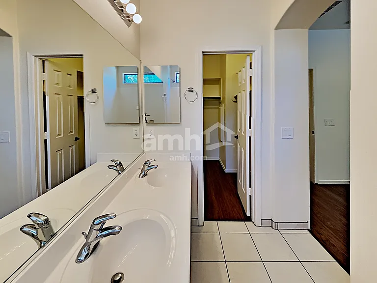 3464 E Packard Dr — Photo 9