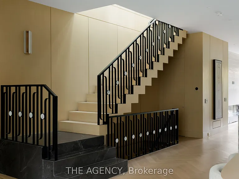 126 Sherwood Ave — Photo 8