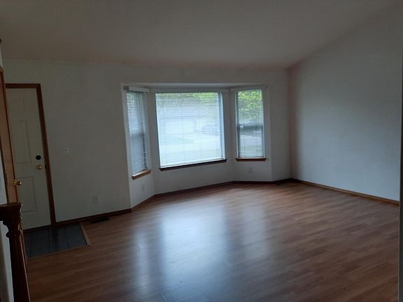 3rd image of 8211 N Rude St