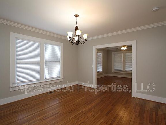 4th image of 235 S Hampton Dr