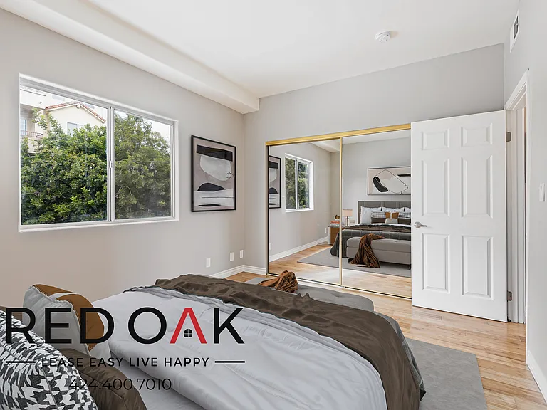 2463 Sawtelle Blvd #202 — Photo 6