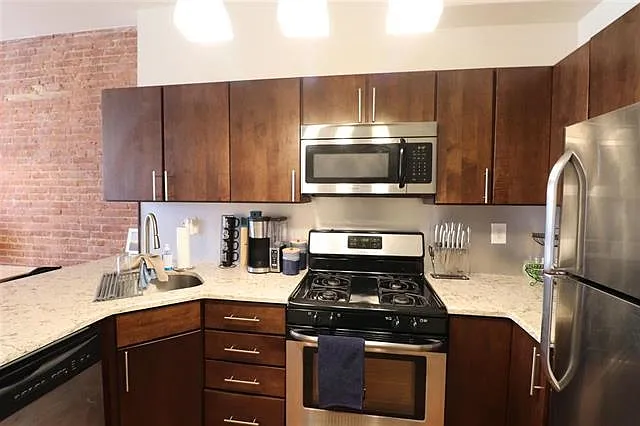 927 Willow Ave #4 — Photo 7