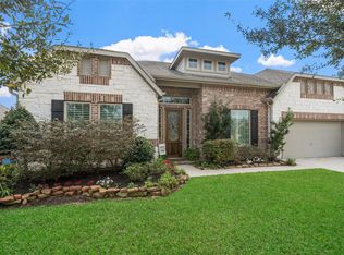 8020 Serenity Dr, Pearland, TX 77584