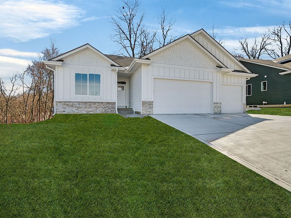 1st image of 5633 Walnut Ridge Dr