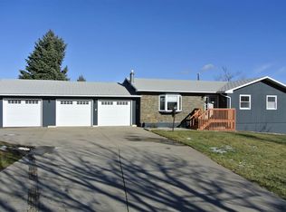 1706 Butte View Dr, Sturgis, SD 57785