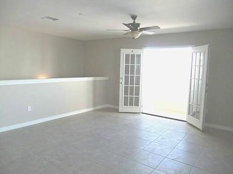 3rd image of 4733 Pistolero Ln