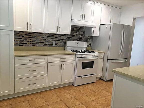 5th image of 5904 Topeka Dr