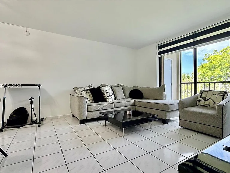 8045 SW 107th Ave #309 — Photo 6