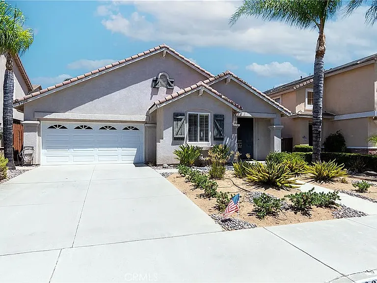 23674 Morning Glory Dr — Photo 1