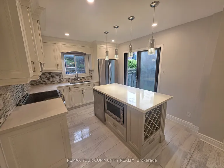 62 Deverill Cres — Photo 10