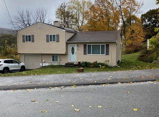 66 Riverview Dr, Fishkill, NY 12524