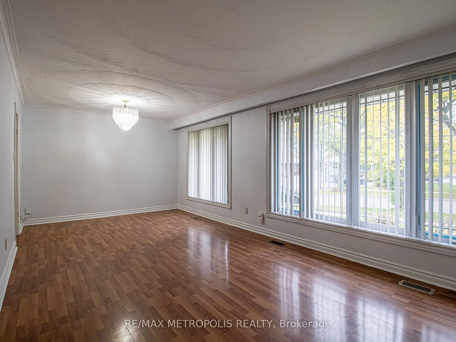 3 bed, $2,600 — Photo 4