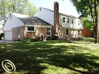2nd image of 5904 Pinecroft Dr
