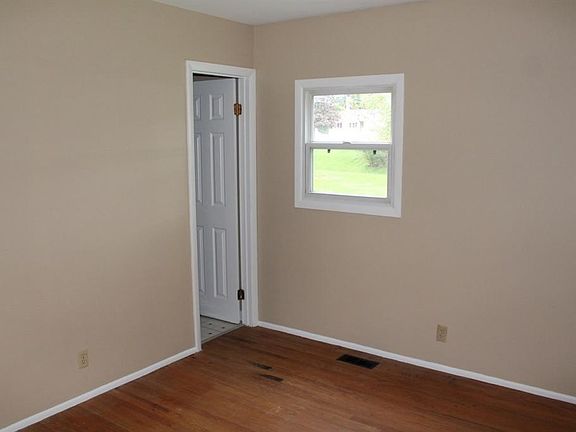 4th image of 4538 Crawford Ct
