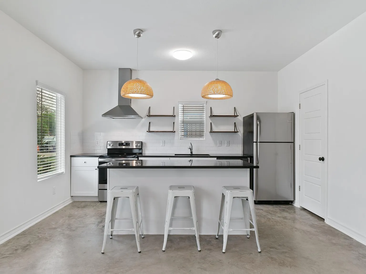 1815 Montana St — Photo 4