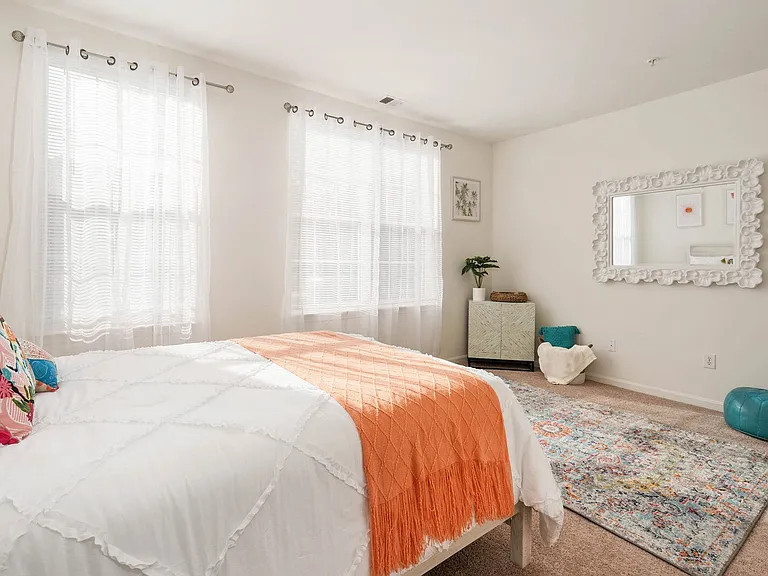 Marley Manor Luxury Apartment Homes — Photo 66