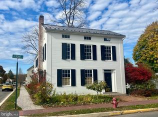 18 S Front St, Selinsgrove, PA 17870