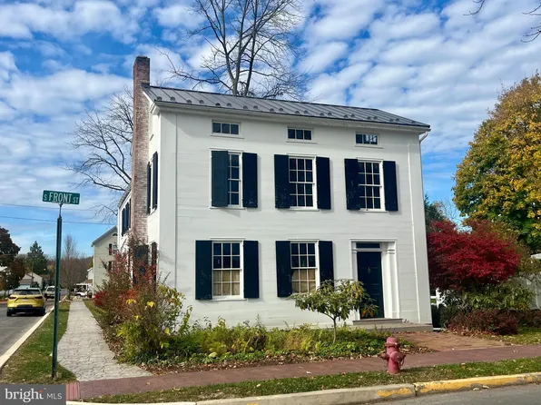 18 S Front St, Selinsgrove, PA 17870