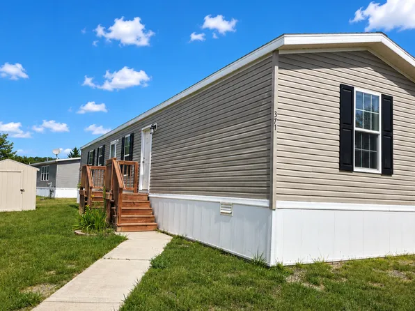 371 Shummard Br #371B, Oxford, MI 48371