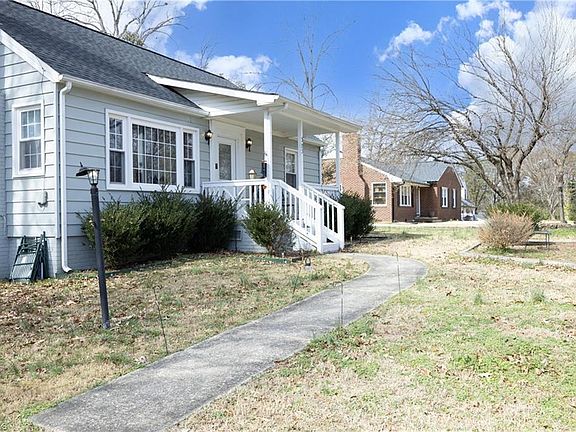 3rd image of 303 Trail Eight