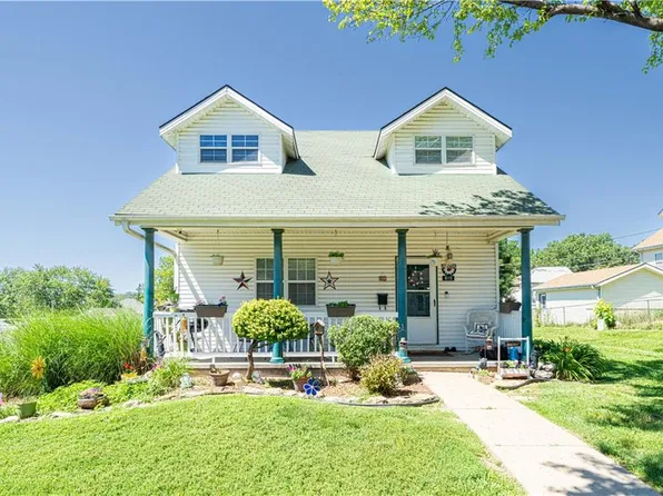 815 Powell St, Saint Joseph, MO 64501