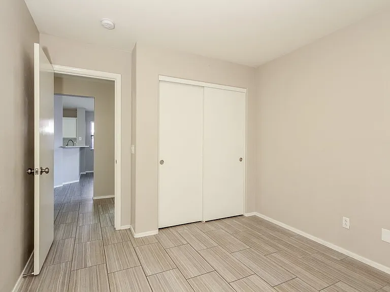 2525 S 109th Dr — Photo 14