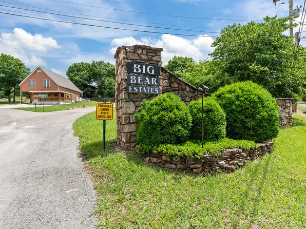 150 Big Bear Boulevard, Hollister, MO 65672