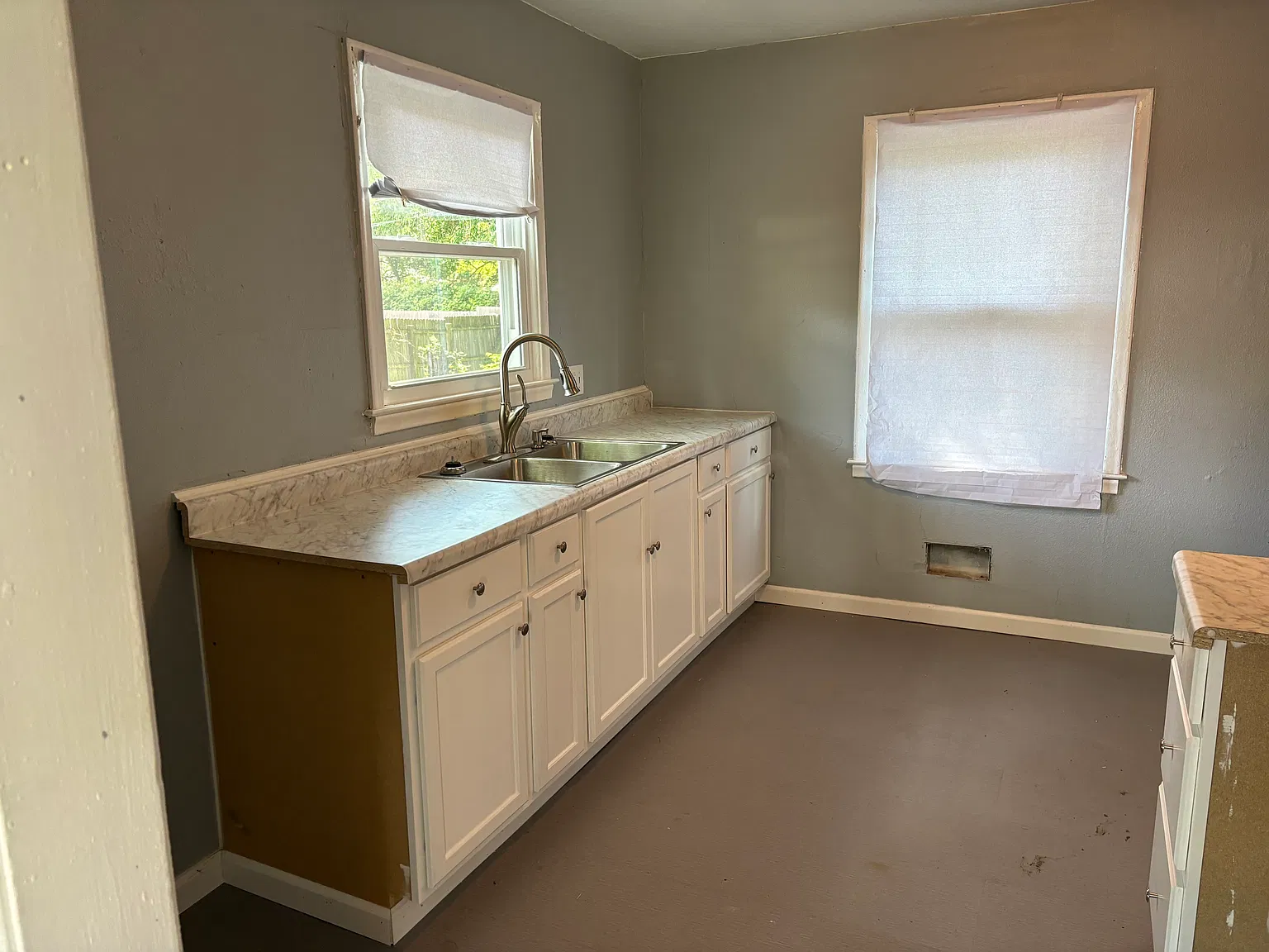 3 bed, 875 sqft, $1,150 — Photo 3