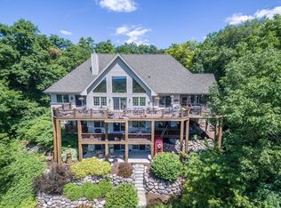 700 Legend Dr, Lake Geneva, WI