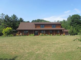 2539 County Line Dr, Kewaskum, WI 53040