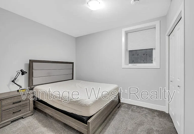 2580B Crown Crest Dr — Photo 9