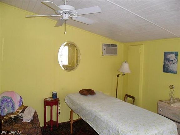 4th image of 1902 Winkler Ave