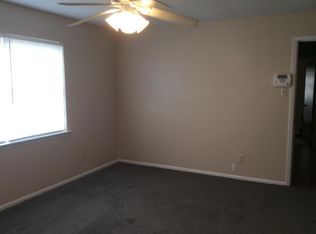 529 Georgetown Dr, Everman, TX 76140