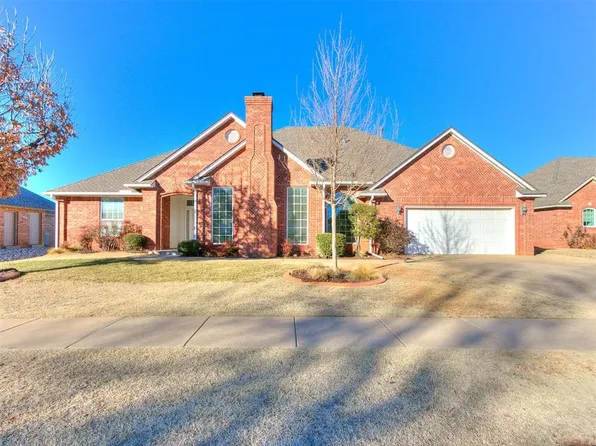 1613 Castle Rock Rd, Yukon, OK 73099