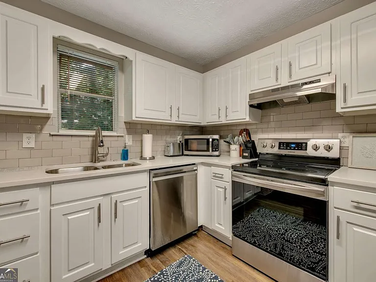 4375 Coopers Creek Dr SE — Photo 16