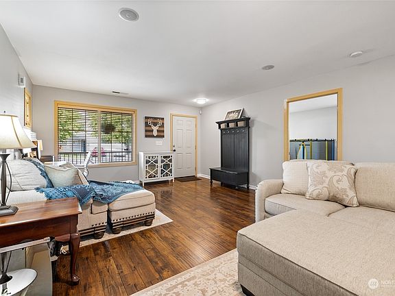 4th image of 20309 46th Ave Ct E