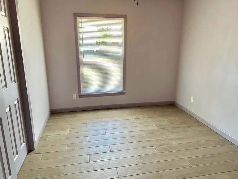 709 E Steed Dr — Photo 13