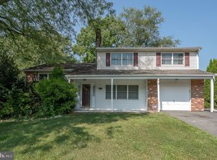 2304 Larkwood Dr, Wilmington, DE 19810