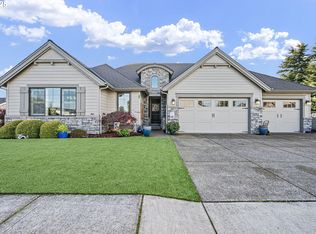 1765 Trevino Rd, Creswell, OR 97426