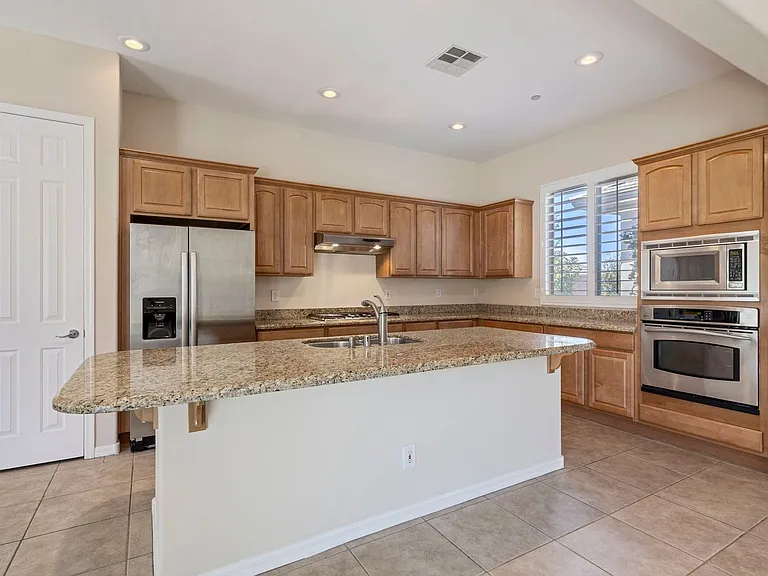 53 Stonemark Dr — Photo 15