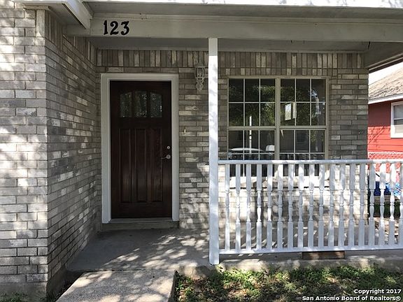 2nd image of 123 NW 40th St