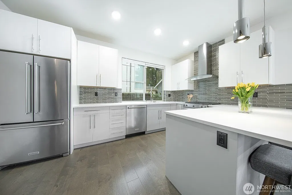 3 bed, 1530 sqft, $4,500 — Photo 2