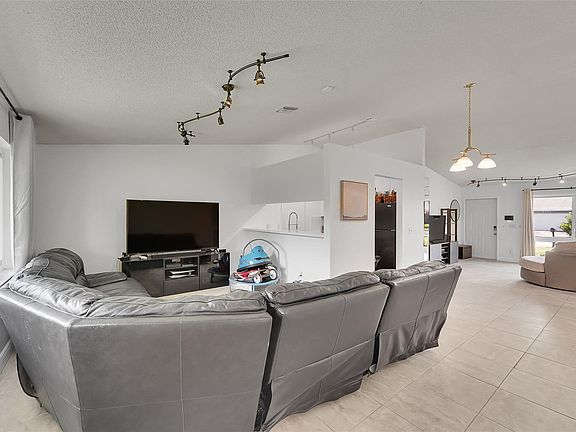 5th image of 8350 NW 46th Street