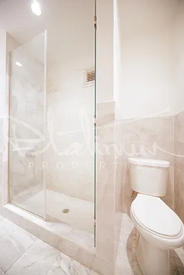 Rented by Platinum Properties | media 4