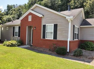 312 Windcroft Ln NW, Acworth, GA 30101